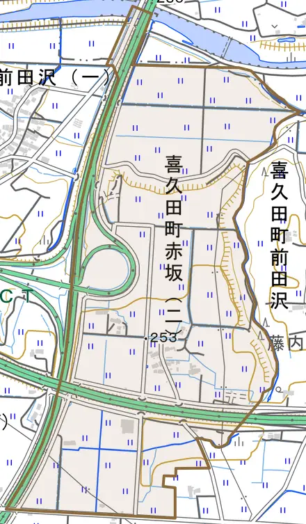 喜久田町赤坂とその周辺の地図。町の範囲を重ねている