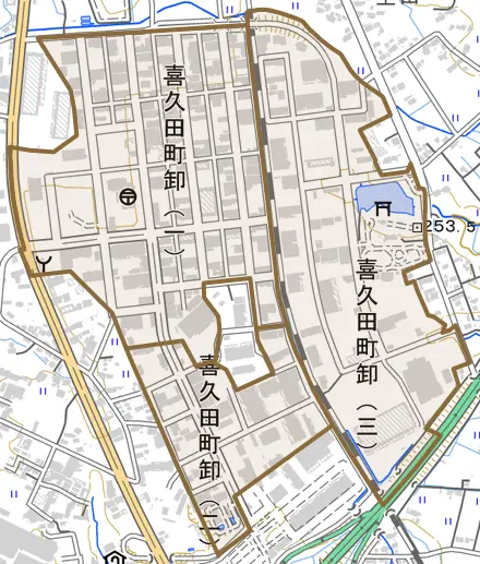 喜久田町卸とその周辺の地図。町の範囲を重ねている