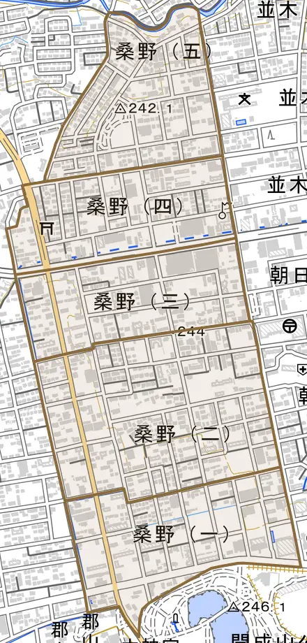 桑野とその周辺の地図。町の範囲を重ねている