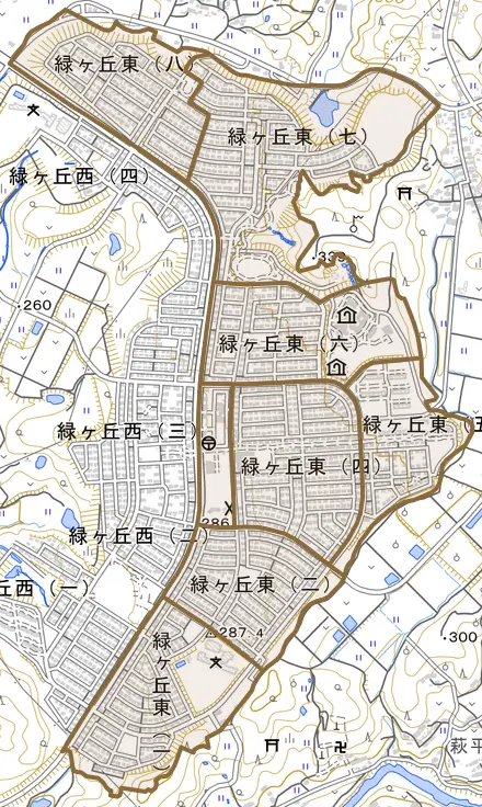 緑ケ丘東とその周辺の地図。町の範囲を重ねている