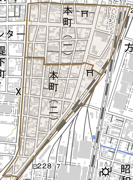 本町とその周辺の地図。町の範囲を重ねている