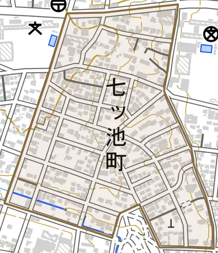 七ツ池町とその周辺の地図。町の範囲を重ねている