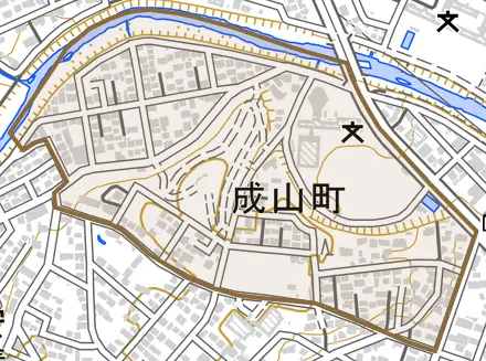 成山町とその周辺の地図。町の範囲を重ねている
