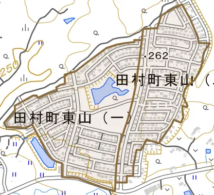 田村町東山とその周辺の地図。町の範囲を重ねている