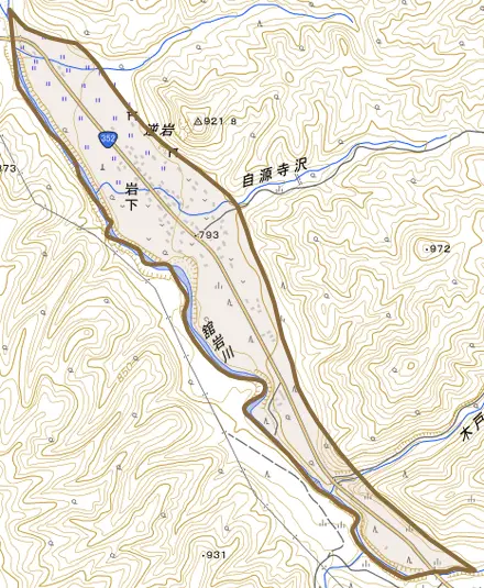 岩下とその周辺の地図。町の範囲を重ねている