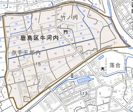 鹿島区牛河内とその周辺の地図。町の範囲を重ねている