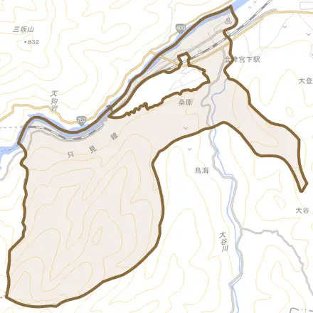 大字宮下とその周辺の地図。町の範囲を重ねている