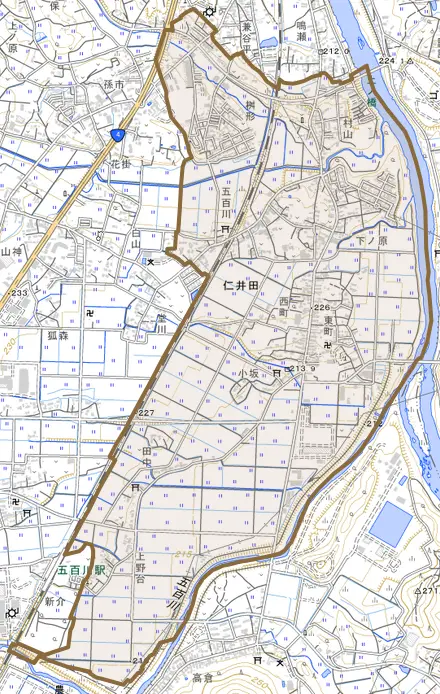 仁井田とその周辺の地図。町の範囲を重ねている