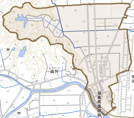 大字両竹とその周辺の地図。町の範囲を重ねている