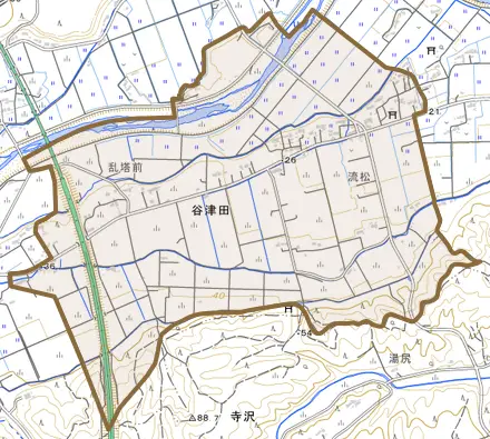 大字谷津田とその周辺の地図。町の範囲を重ねている