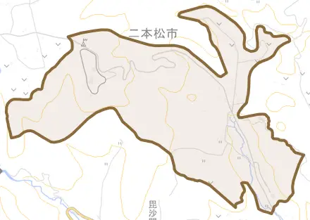 上新田とその周辺の地図。町の範囲を重ねている