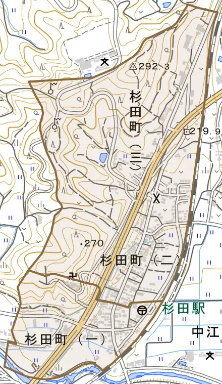 杉田町とその周辺の地図。町の範囲を重ねている