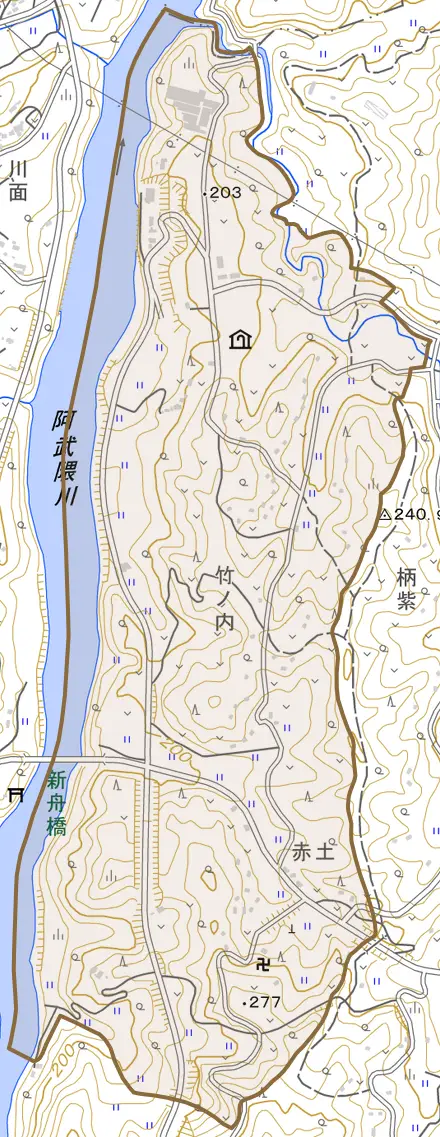 竹ノ内とその周辺の地図。町の範囲を重ねている