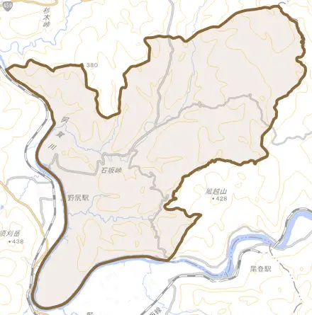 新郷大字笹川とその周辺の地図。町の範囲を重ねている