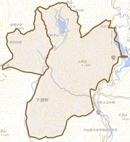大字大内とその周辺の地図。町の範囲を重ねている