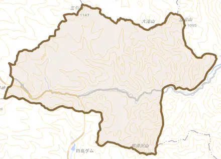 大字戸赤とその周辺の地図。町の範囲を重ねている