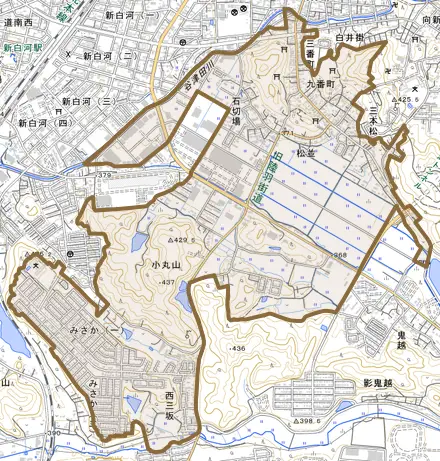 東小丸山とその周辺の地図。町の範囲を重ねている