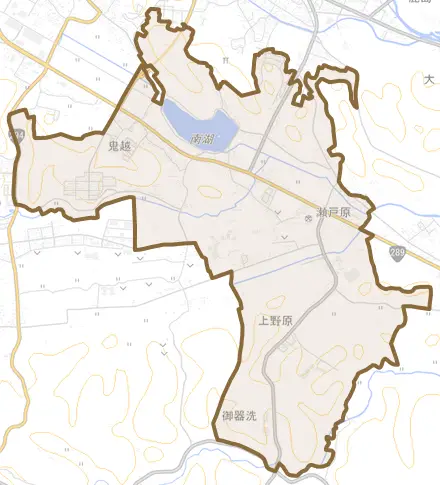 菅生舘とその周辺の地図。町の範囲を重ねている