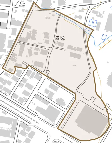 崩免とその周辺の地図。町の範囲を重ねている