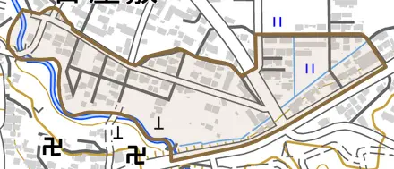前川とその周辺の地図。町の範囲を重ねている