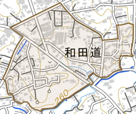 和田道とその周辺の地図。町の範囲を重ねている
