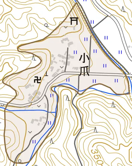 大字小爪とその周辺の地図。町の範囲を重ねている