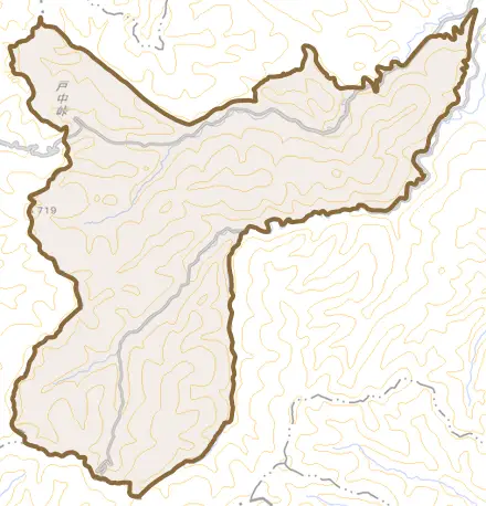 大字戸中とその周辺の地図。町の範囲を重ねている