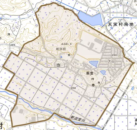 大字飯豊とその周辺の地図。町の範囲を重ねている
