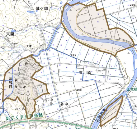 三城目とその周辺の地図。町の範囲を重ねている
