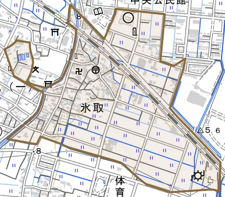 氷取とその周辺の地図。町の範囲を重ねている