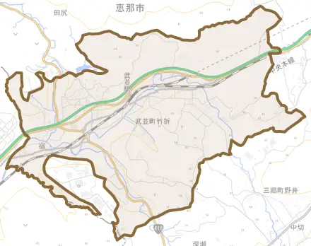 武並町竹折とその周辺の地図。町の範囲を重ねている