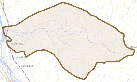 萩原町桜洞とその周辺の地図。町の範囲を重ねている