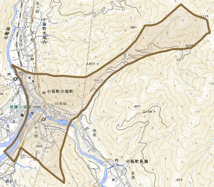 小坂町小坂町とその周辺の地図。町の範囲を重ねている