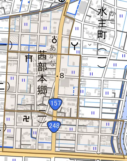茜部本郷とその周辺の地図。町の範囲を重ねている