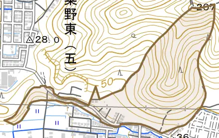 粟野とその周辺の地図。町の範囲を重ねている