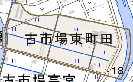 古市場東町田とその周辺の地図。町の範囲を重ねている