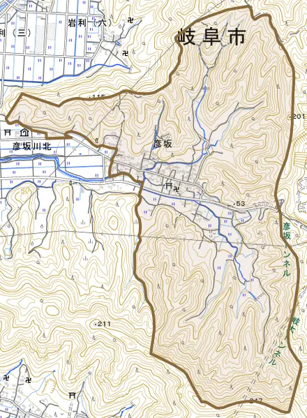 彦坂とその周辺の地図。町の範囲を重ねている