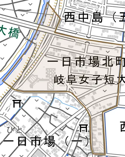 一日市場北町とその周辺の地図。町の範囲を重ねている