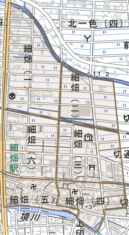細畑とその周辺の地図。町の範囲を重ねている