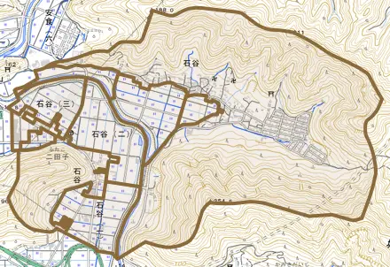 石谷とその周辺の地図。町の範囲を重ねている