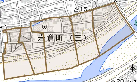 岩倉町とその周辺の地図。町の範囲を重ねている