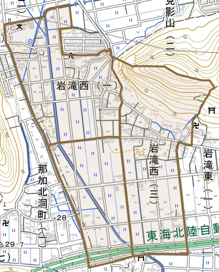 岩滝西とその周辺の地図。町の範囲を重ねている