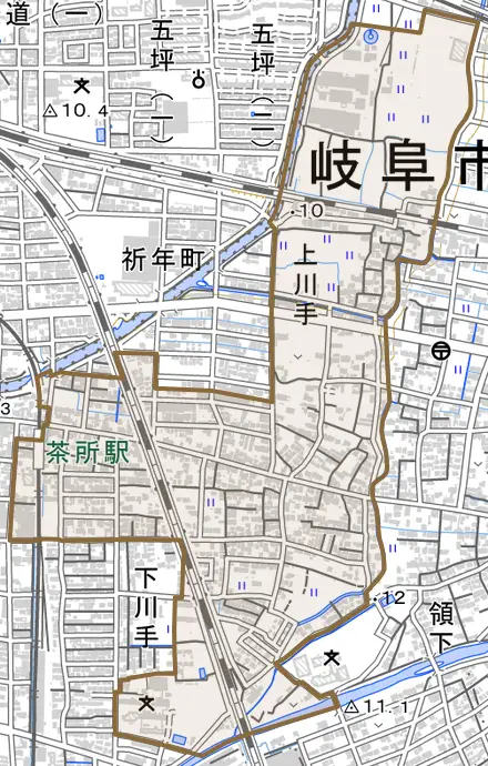上川手とその周辺の地図。町の範囲を重ねている