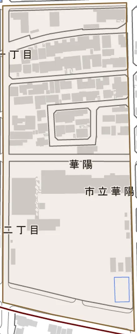 華陽とその周辺の地図。町の範囲を重ねている