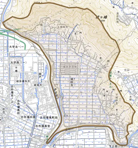 城田寺とその周辺の地図。町の範囲を重ねている