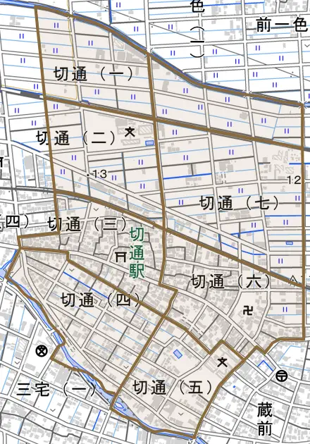 切通とその周辺の地図。町の範囲を重ねている