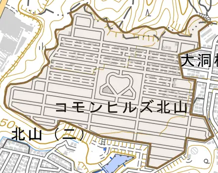 コモンヒルズ北山とその周辺の地図。町の範囲を重ねている