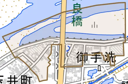 湊町とその周辺の地図。町の範囲を重ねている