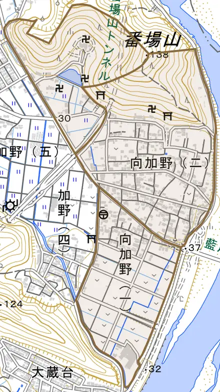向加野とその周辺の地図。町の範囲を重ねている