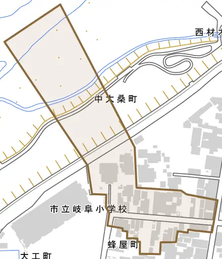 中大桑町とその周辺の地図。町の範囲を重ねている